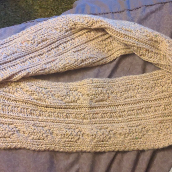 Joe Fresh NWT Beautiful Scarf New - Picture 7 of 11